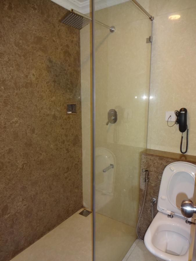 Hotel Grand Palace Ченнаї Екстер'єр фото